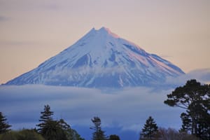 タラナキ山。