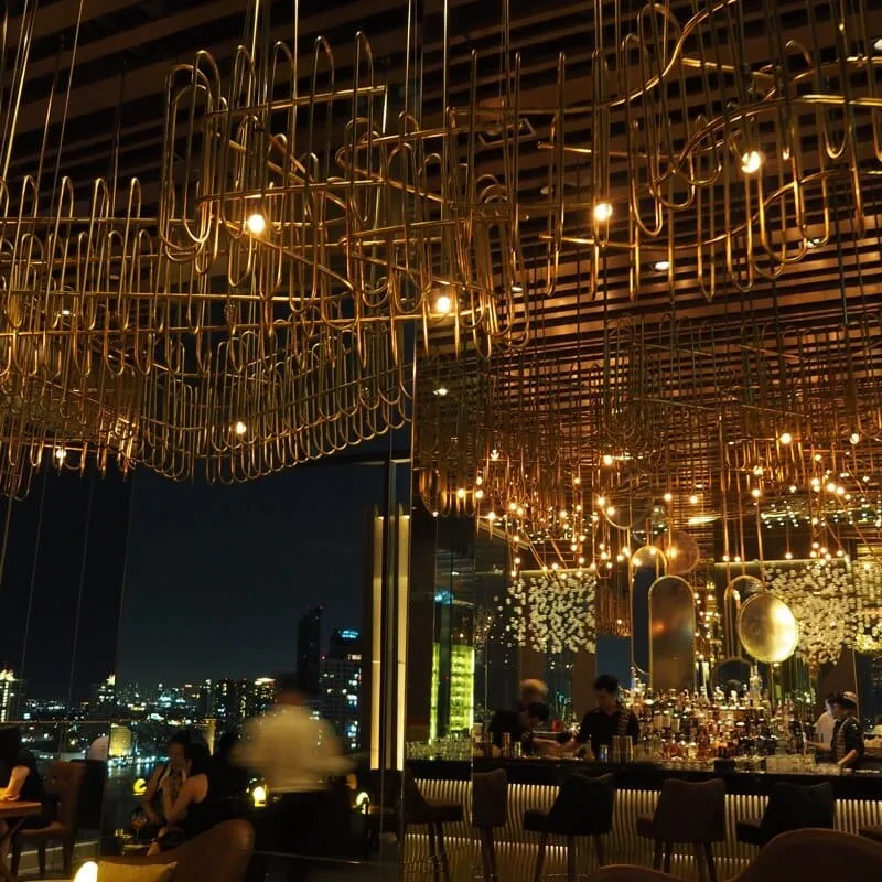 SEEN Restaurant and Bar シーン・レストラン・アンド・バー