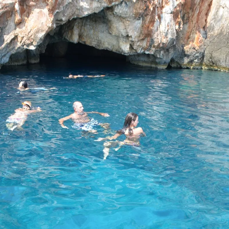 Greece サントリーニだけじゃない、ギリシャの美しい島