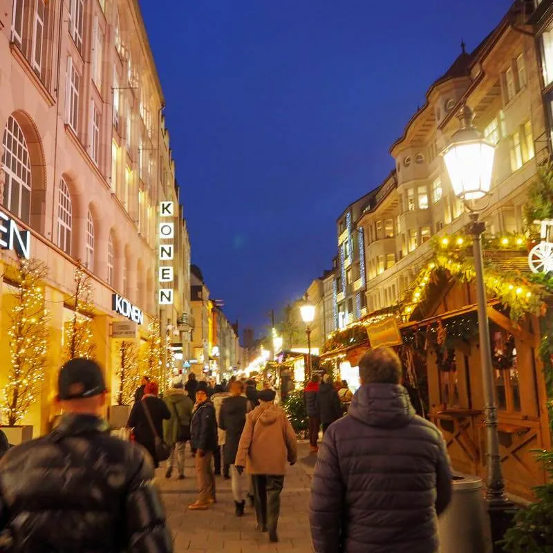 Weihnachtsmarkt ヴァイナハツマルクト（クリスマスマーケット）