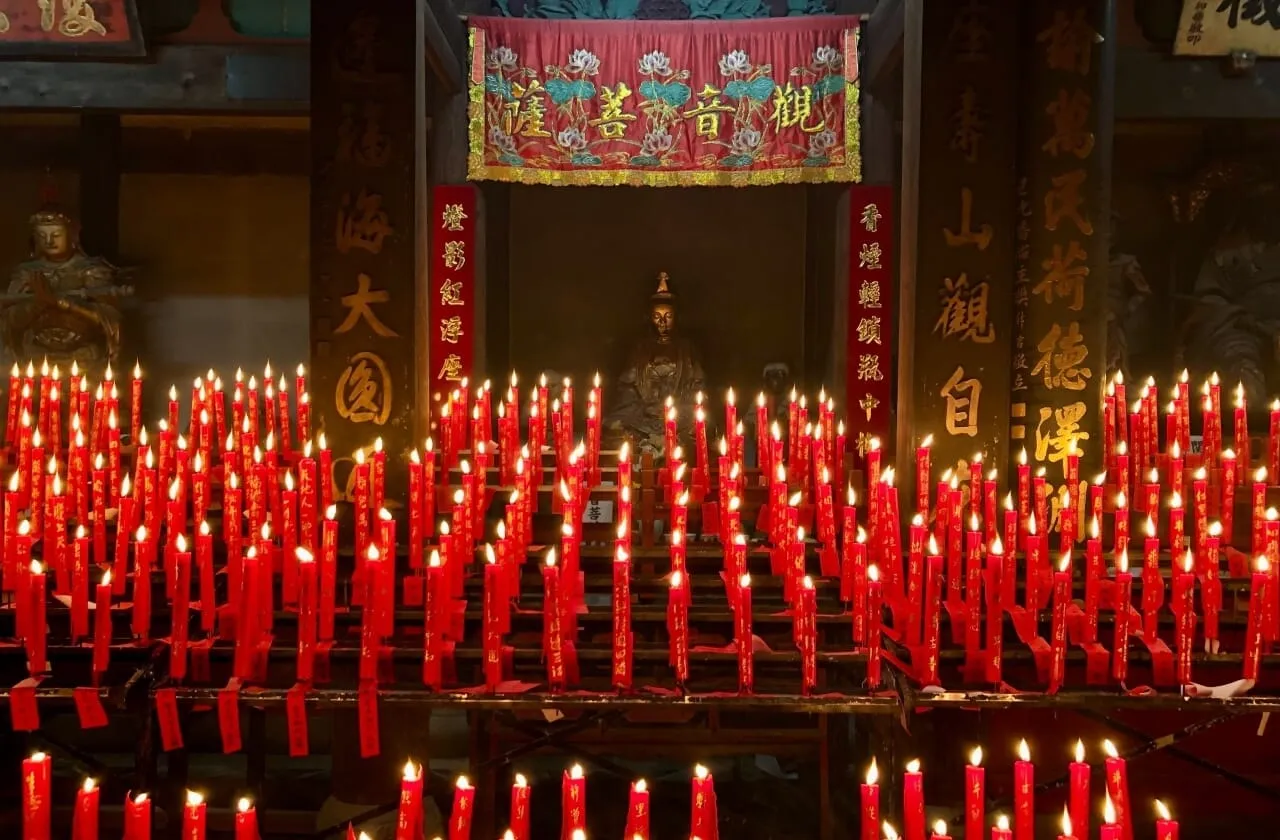 元宵節の夜は千本の蝋燭が一晩中灯されます(崇福寺)