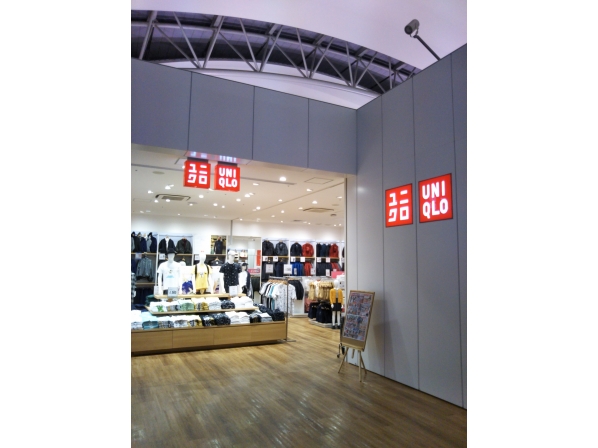 Uniqlo Kansai International Airport