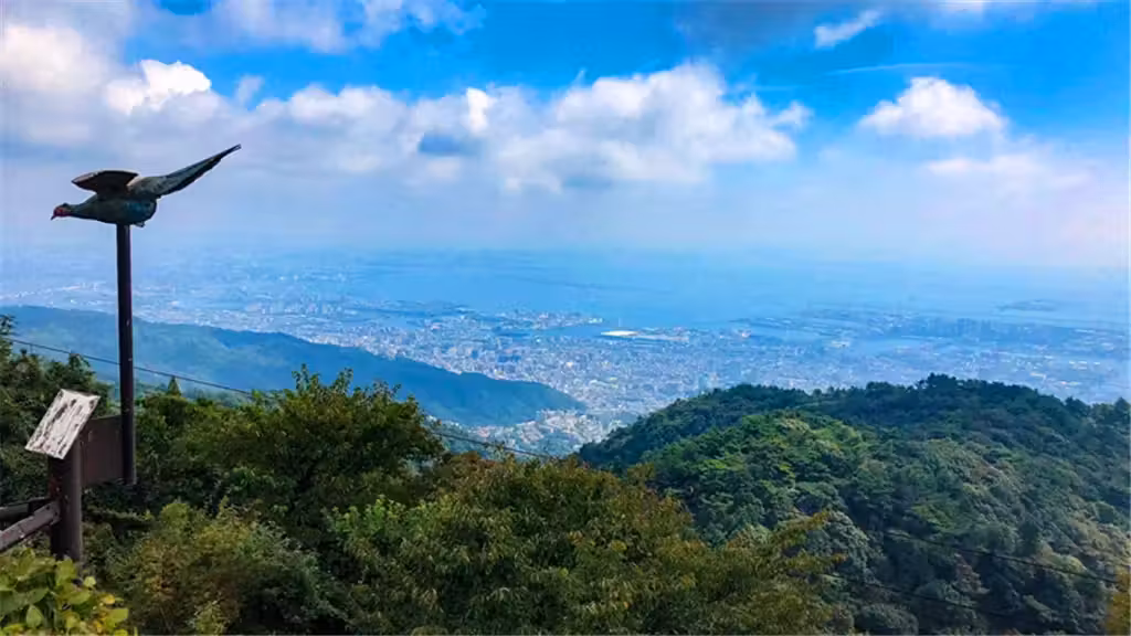 2026 Kobe Attractions Guide: Attractions, Transportation & Day Trips