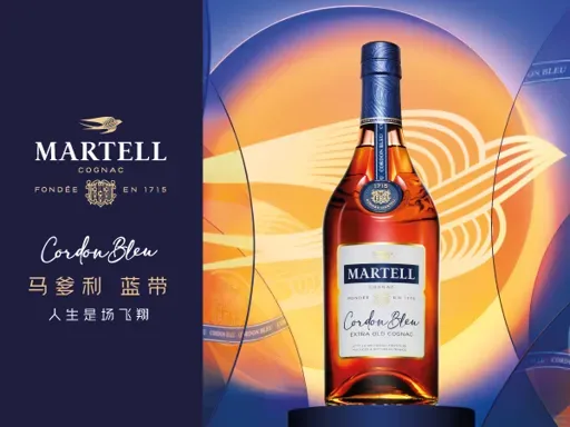 豊富なラインナップでお気に入りがみつかる化粧品・香水エリア