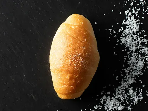 每一個都由烘焙師精心烘焙的麵包與甜點