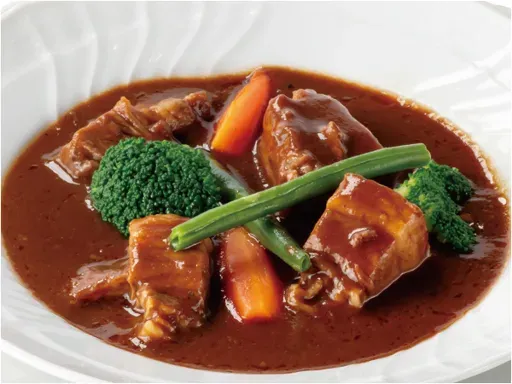 伴隨您空中之旅的飯店級美味佳餚