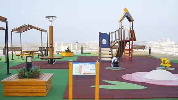 青空に包まれた公園で、思いっきり！