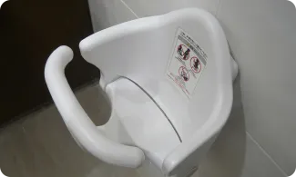 Toilet Baby keep