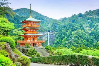 Wakayama Travel Guide: 18 Best Things to Do & Itinerary