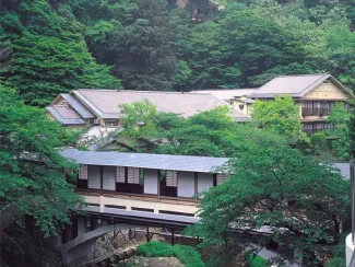 神户有马温泉月光园〈游月山庄〉